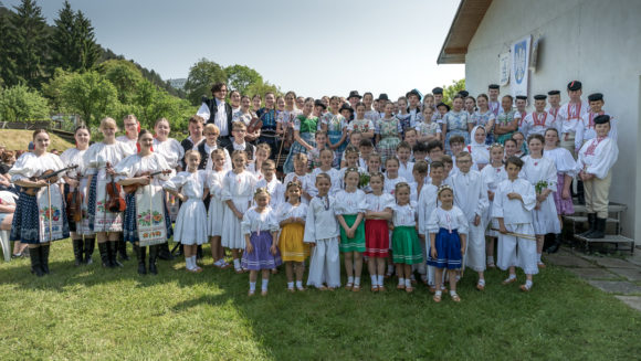 Nedeľa cantáte s DFS Tekovanček