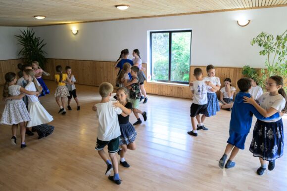 Sústredenie, Chata pod Hrbom